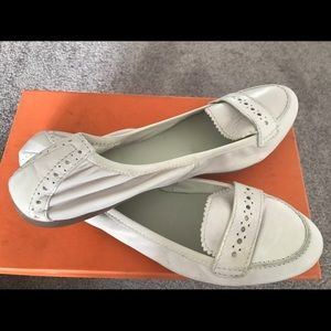 Nude Women’s Flats